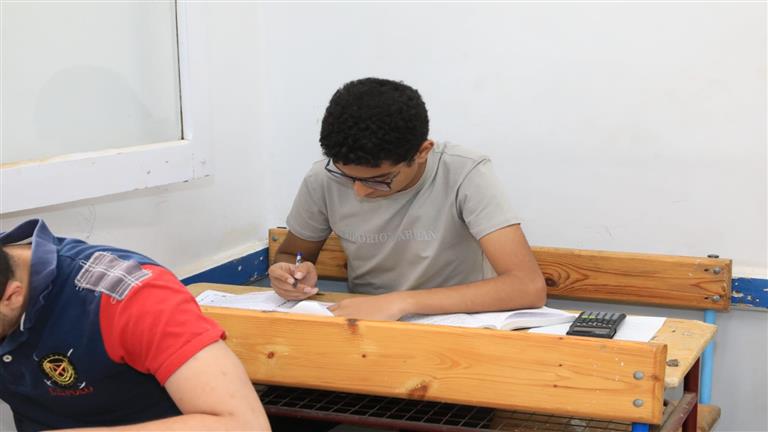 "تعليم القاهرة": بدء تسليم أرقام الجلوس الثانوية للطلاب