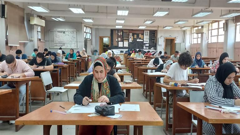 جامعة حلوان: 5425 طالبة وطالبة يؤدون اختبارات القدرات بكلية الفنون الجميلة 