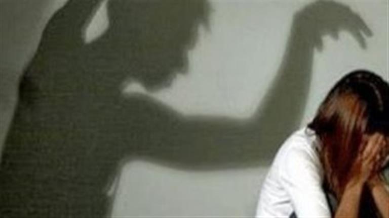   كاميرا سرية في الحمام.. كواليس اتهام فتاة لمالك شقة: هددني بالفيديوهات