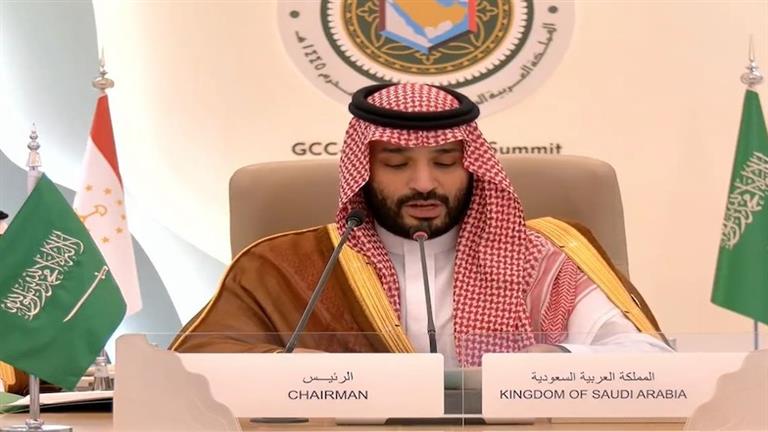 ولي العهد السعودي يصل البحرين للمشاركة في القمة العربية