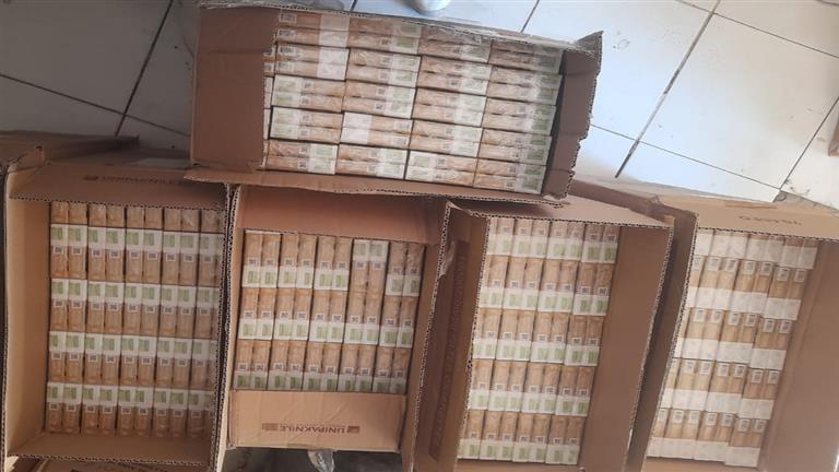 ضبط 43 ألف عبوة سجائر مجهولة المصدر بالإسكندرية قبل ترويجها بالسوق السوداء