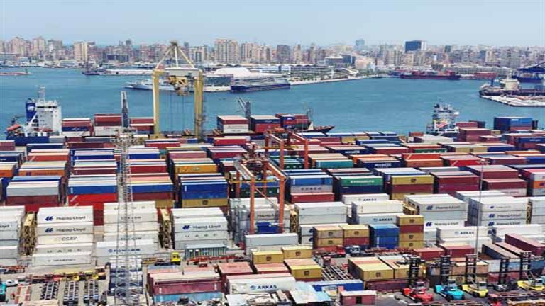  وصول 258 ألف طن بضائع استراتيجية لميناء الإسكندرية