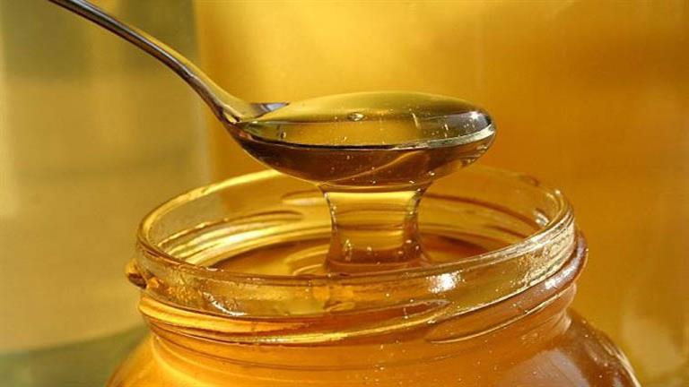 هل تسخين العسل يجعله ساما؟
