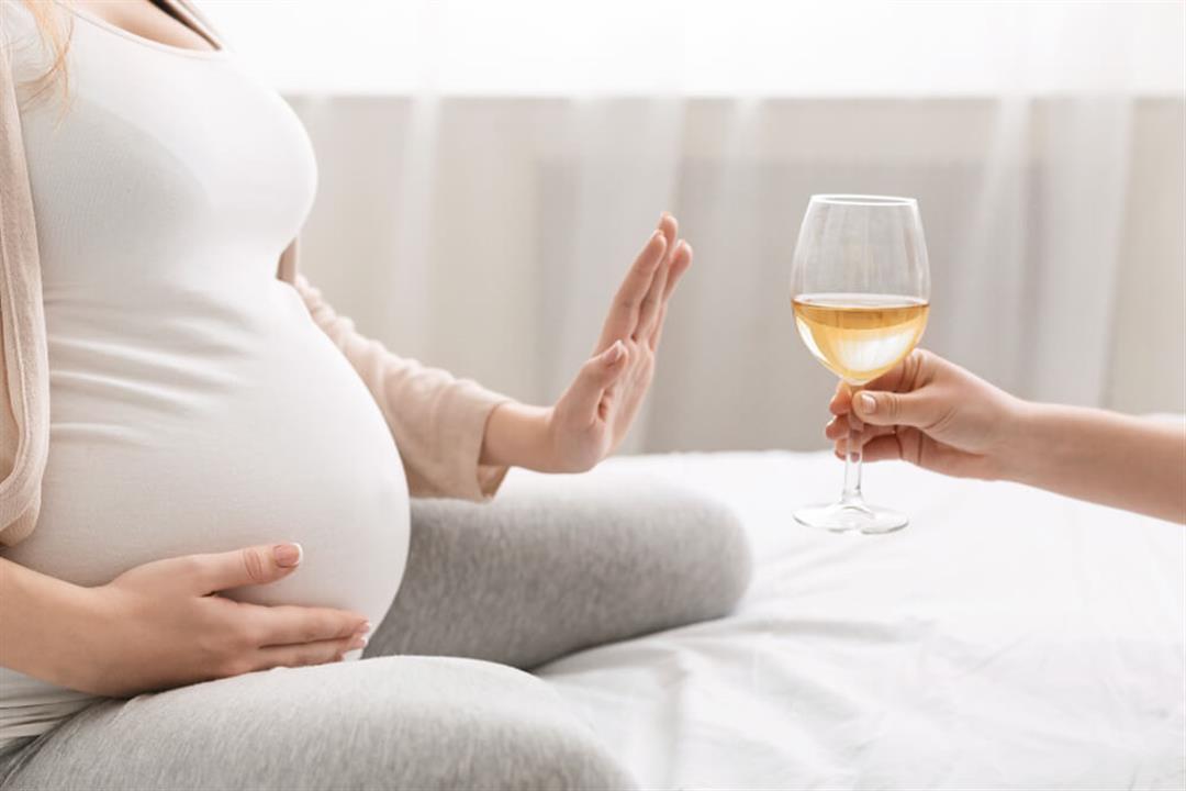 أسوأ مشروب أثناء الحمل- 5 سوائل تهدد الأم والجنين
