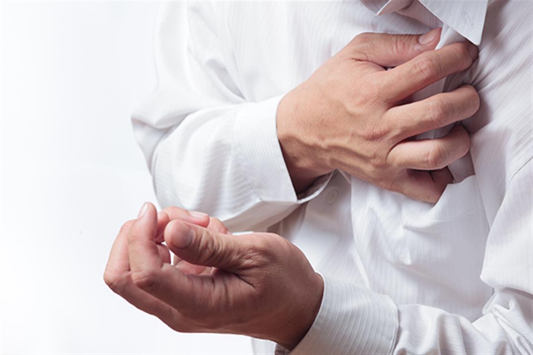 أعراض أمراض القلب- 4 علامات تظهر على اليدين
