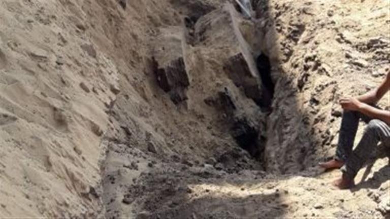 جثة تحت التراب.. انهيار حفرة صرف صحي على عامل في سوهاج 