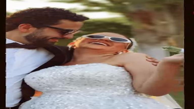  18 صورة من حفل زفاف طفلة مسلسل" الكبير أوي" مع زوجها