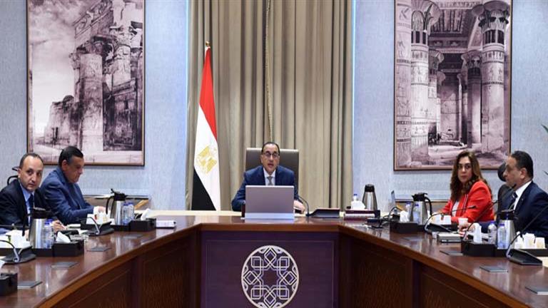 رئيس الوزراء يتابع موقف المشروعات الجاري تنفيذها بمحافظة دمياط