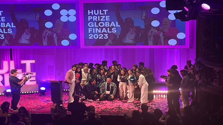 وزير التعليم العالي يُهنئ فريق جامعة الإسكندرية بفوزه بجائزة في مسابقة Hult Prize الدولية