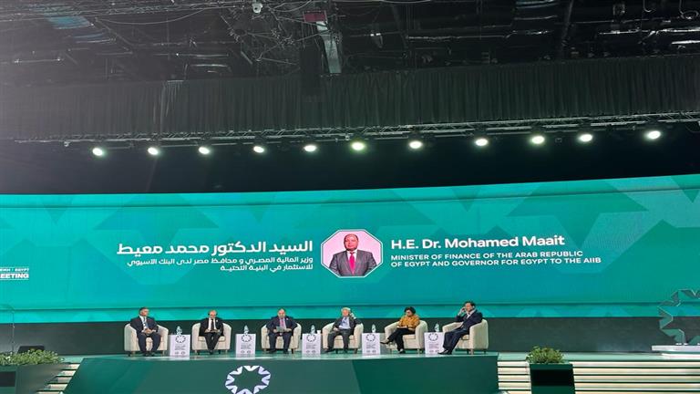 الرئيس السيسي يشرح: لماذا لم يشترك القطاع الخاص في تنفيذ المشروعات القومية؟