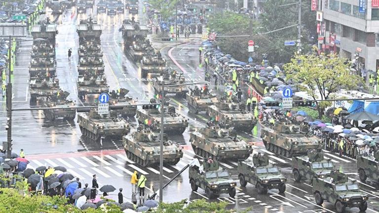 كوريا الجنوبية تستعرض ترسانتها في أول عرض عسكري منذ 10 سنوات