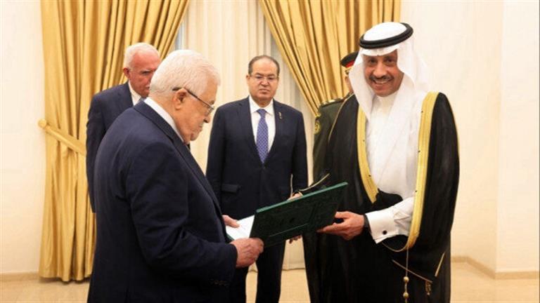 الرئيس الفلسطيني يتسلم أوراق اعتماد السفير السعودي لدى فلسطين