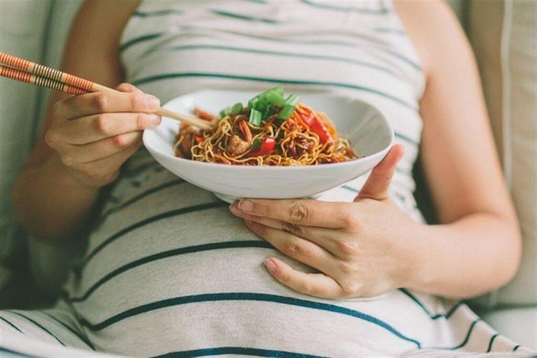 خبير تغذية يحذر: النودلز خطر على الحامل