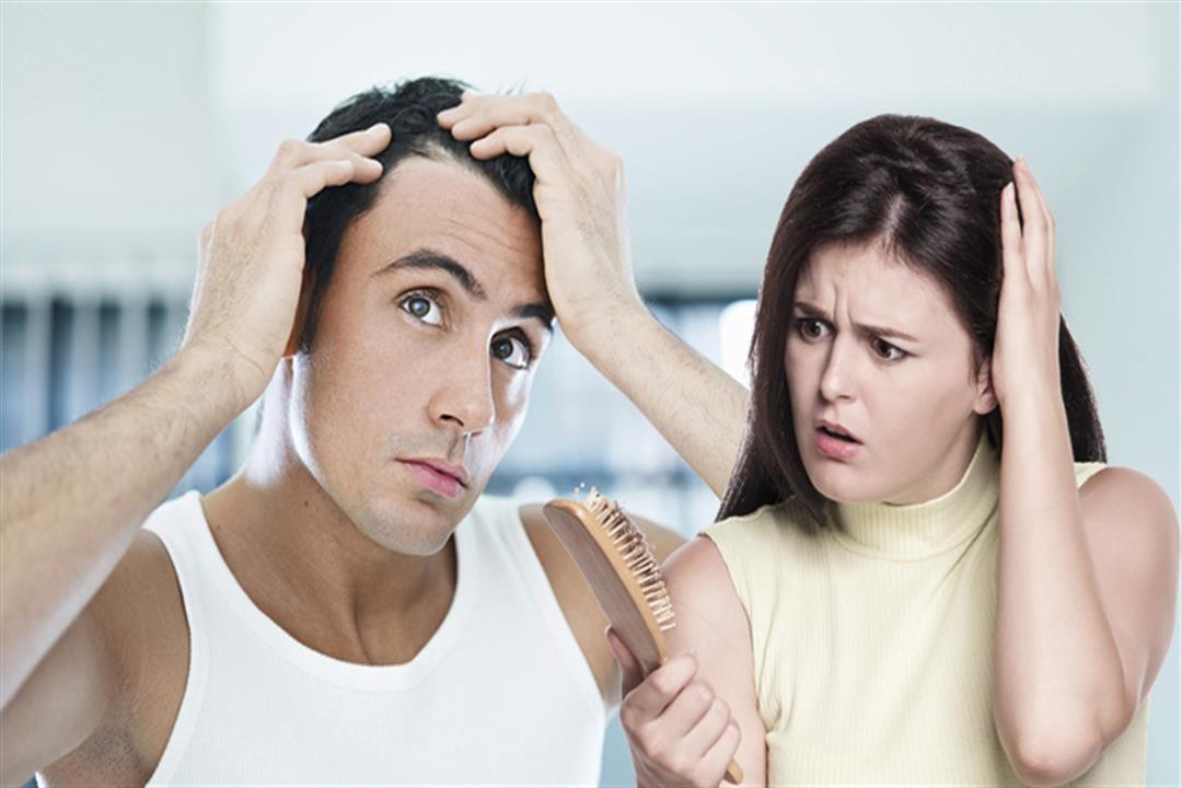 ما الفرق بين تساقط الشعر عند النساء والرجال؟
