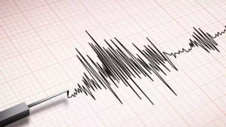 زلزال بقوة 4.8 درجة على بعد 502 كيلو متر من دمياط