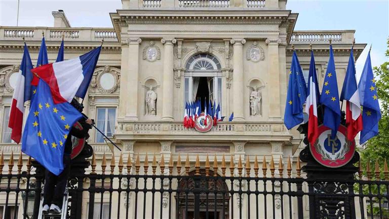 فرنسا تدعو لتسوية الصراع الفلسطيني الإسرائيلي على أساس حل الدولتين