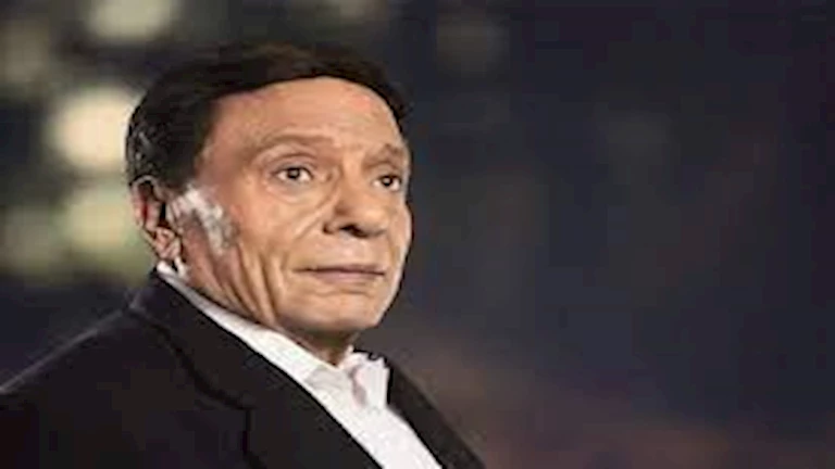 في عيد ميلاده الـ 85.. تفاصيل أول لقاء جمع مي عمر وتارا عماد بالزعيم عادل إمام