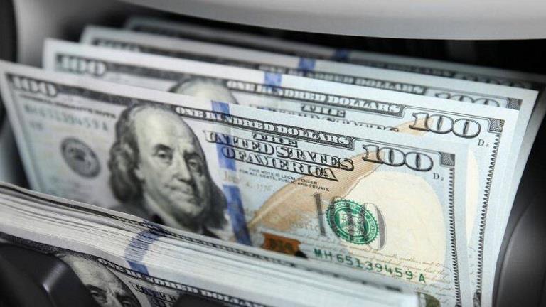 سعر الدولار يرتفع في 9 بنوك مصرية خلال أسبوع
