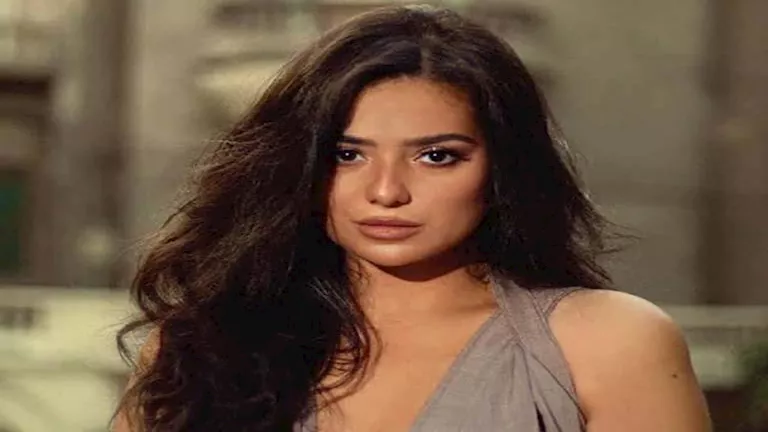 ثراء جبيل تنتظر مولودها الأول بعد زواجها من مختار الديناري