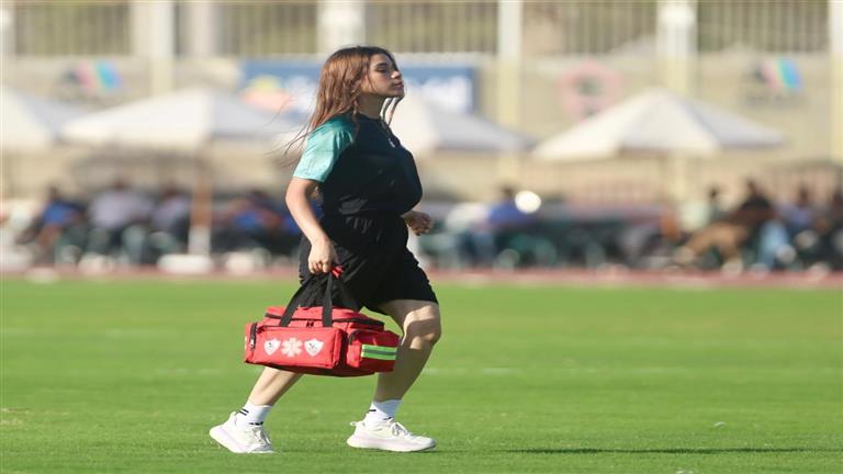 لفتت الأنظار في الديربي.. خمس صور وأبرز المعلومات عن طبيبة فريق سيدات كرة القدم بالزمالك