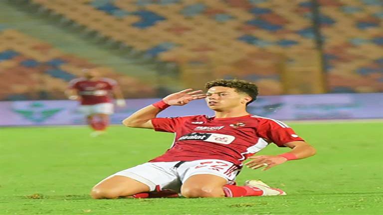 زمالك وحرس حدود.. 20 صورة ترصد رحلة إمام عاشور من الطفولة إلى الأهلي