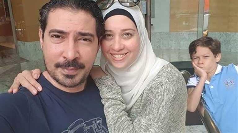 Couples الدوري المصري "بسبب خناقة بينا كنت ببوس إيدها قبل أي ماتش".. قصة حب بركات وزوجته