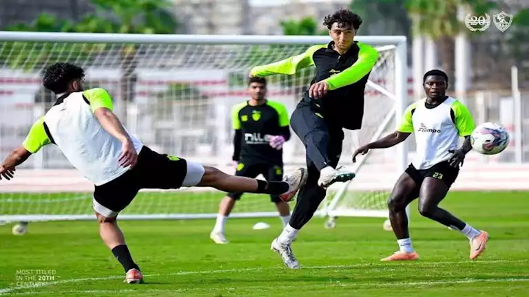 نجاة لاعب الزمالك السابق أحمد رفاعي من انفجار إطار سيارته في حادث سير جديد