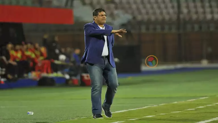 لقب وحيد وتجارب خليجية.. ماذا قدم أيمن الرمادي قبل تولي القيادة الفنية للزمالك؟