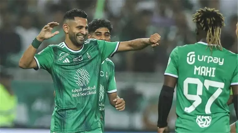   لحظة بلحظة .. الأهلي والوحدة ـ الدوري السعودي