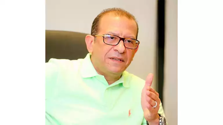 محامي إبراهيم فايق يطالب بالبراءة في قضية “تسريب حكام الفار”
