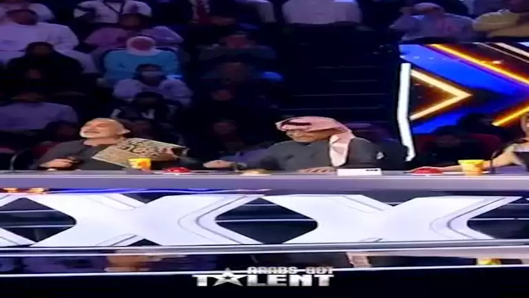 "موقف كوميدي".. ماذا قال ناصر القصبي على "جلابية" باسم يوسف في برنامج "Arabs Got Talent" ؟