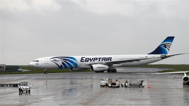الهبوط اضطراريا في جنيف.. تغيير مسار رحلة مصر للطيران المتجهة إلى نيويورك