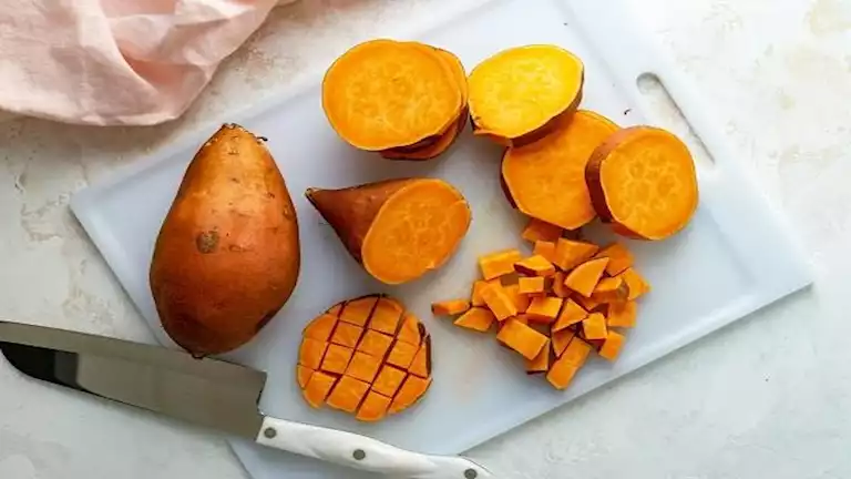 البطاطا: كنز غذائي يخفى وراء الطعم اللذيذ وفوائد صحية مذهلة