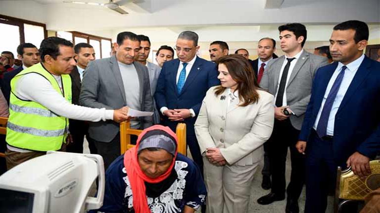 وزيرة الهجرة: حريصون على دعم الفئات الأولى بالرعاية الطبية 