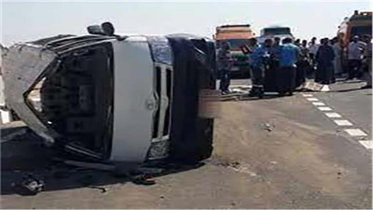 إصابة 11 شخصًا في حادث انقلاب سيارة ميكروباص ببني سويف 
