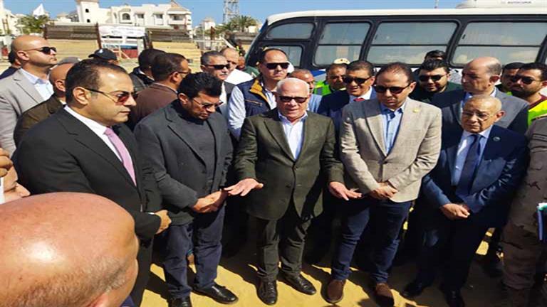 غرف فندقية و300 كاميرا مراقبة.. وزير الرياضة يتفقد إنشاء استاد المصري الجديد - فيديو وصور
