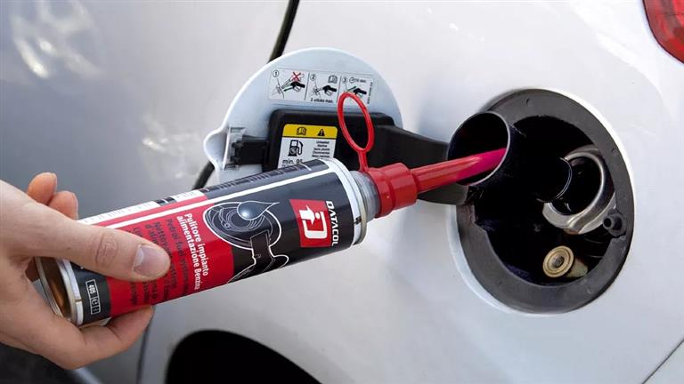 قبل زيادة البنزين.. هل منظف دورة الوقود يقلل من استهلاك السيارة؟