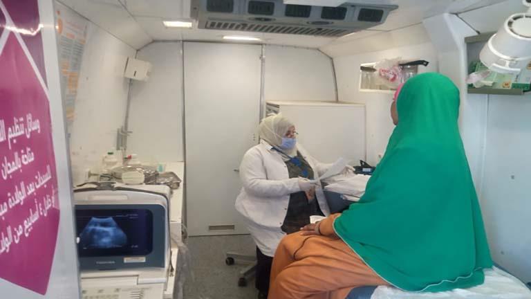 صحة الإسكندرية: فحص 1450 مريضا في قافلة "حياة كريمة" بالعامرية