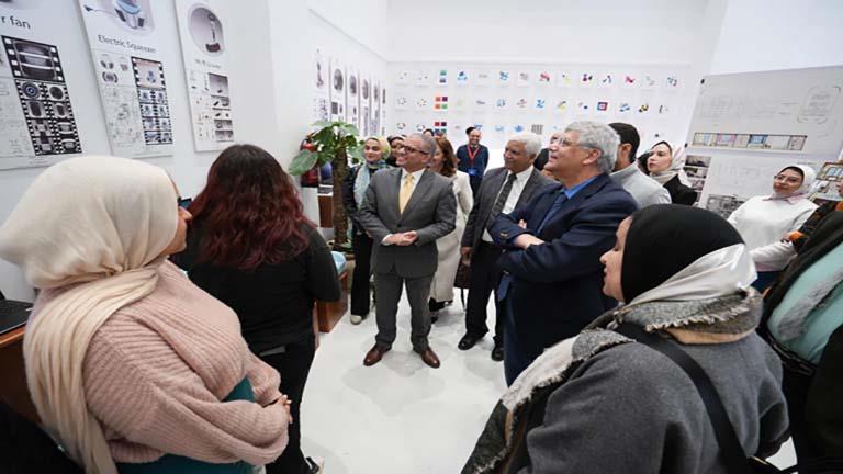 افتتاح المعرض الثالث لبرامج الفن والتصميم بالجامعة اليابانية بالإسكندرية- صور