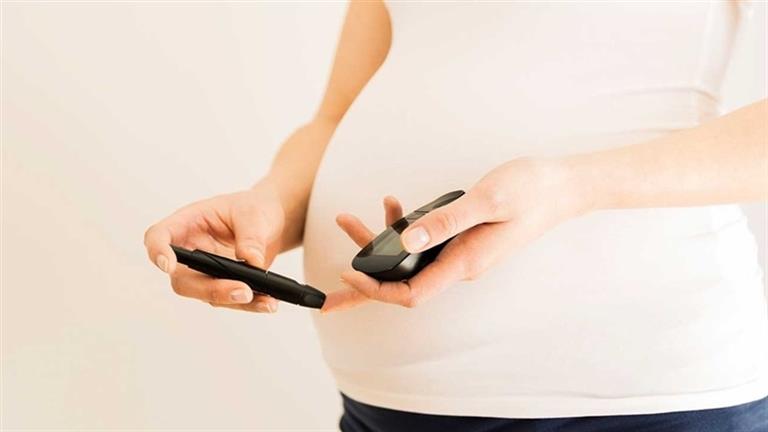 دراسة تكشف مخاطر سكر الحمل على صحة المرأة