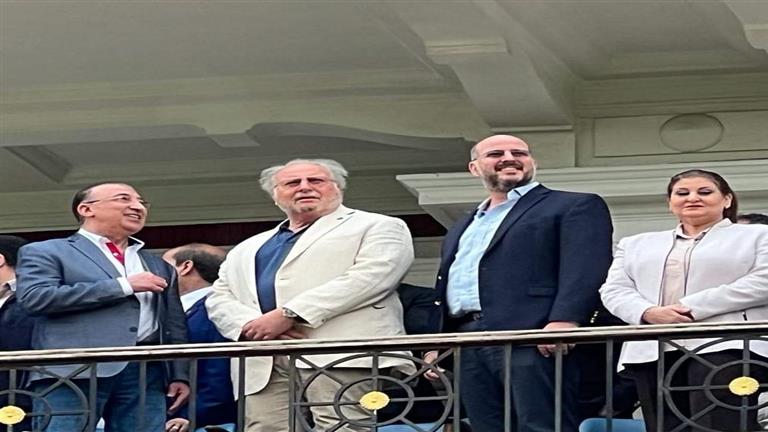 Le Stade d’Alexandrie reçoit le dernier roi d’Egypte, « Ahmed Fouad II » (photos)