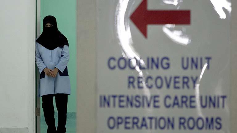 "بسبب تسمم غذائي".. 28 شخصًا في العناية المركزة بالسعودية