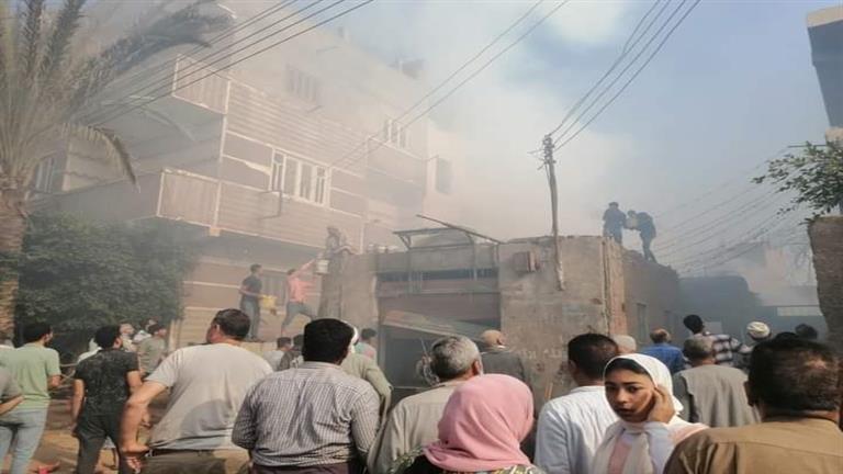  اشتعال النيران في 3 منازل بسبب مشاجرة بين عائلتين بمركز قنا