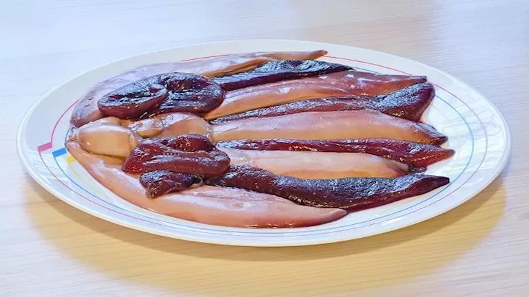 بطارخ الرنجة في عيد الفطر.. ماذا يحدث لجسمك عند تناولها؟ 