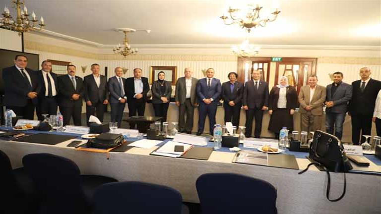 بحضور دبلوماسي.. اجتماع مشترك للجمارك المصرية والليبية بغرفة تجارة الإسكندرية (صور)