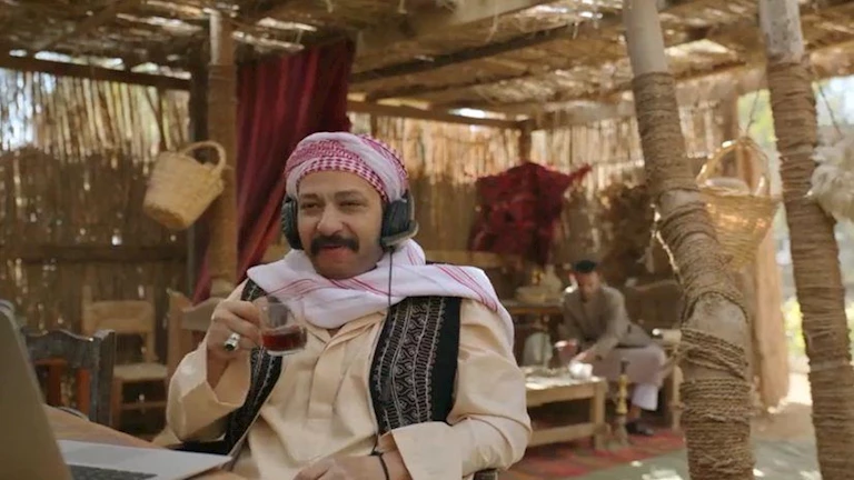 محمد ثروت يعلق على الحرب بين الهند وباكستان بمشهد من فيلم "حجيم في الهند"