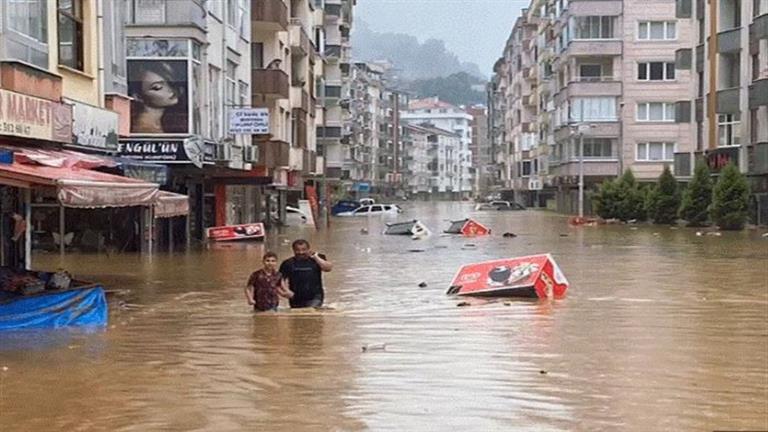 فيضانات عارمة تضرب أنقرة وتوقعات بهطول مزيد من الأمطار