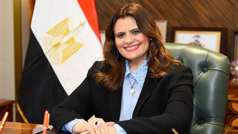 وزيرة الهجرة توضح آخر مستجدات مبادرة سيارات المصريين بالخارج - تفاصيل