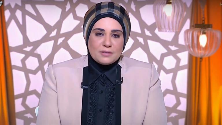 بالفيديو| داعية توضح هل يجوز للمرأة قراءة القرآن الكريم بشعر مكشوف