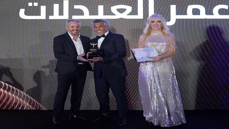 دولة الإمارات العربية تكرم الفنان عمر العبداللات بجائزة قادة العمل الإنساني 